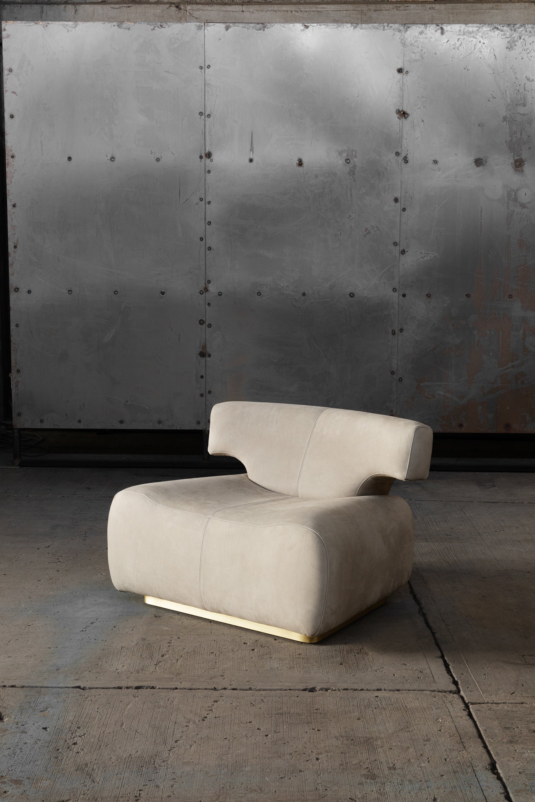 Pitao Armchair