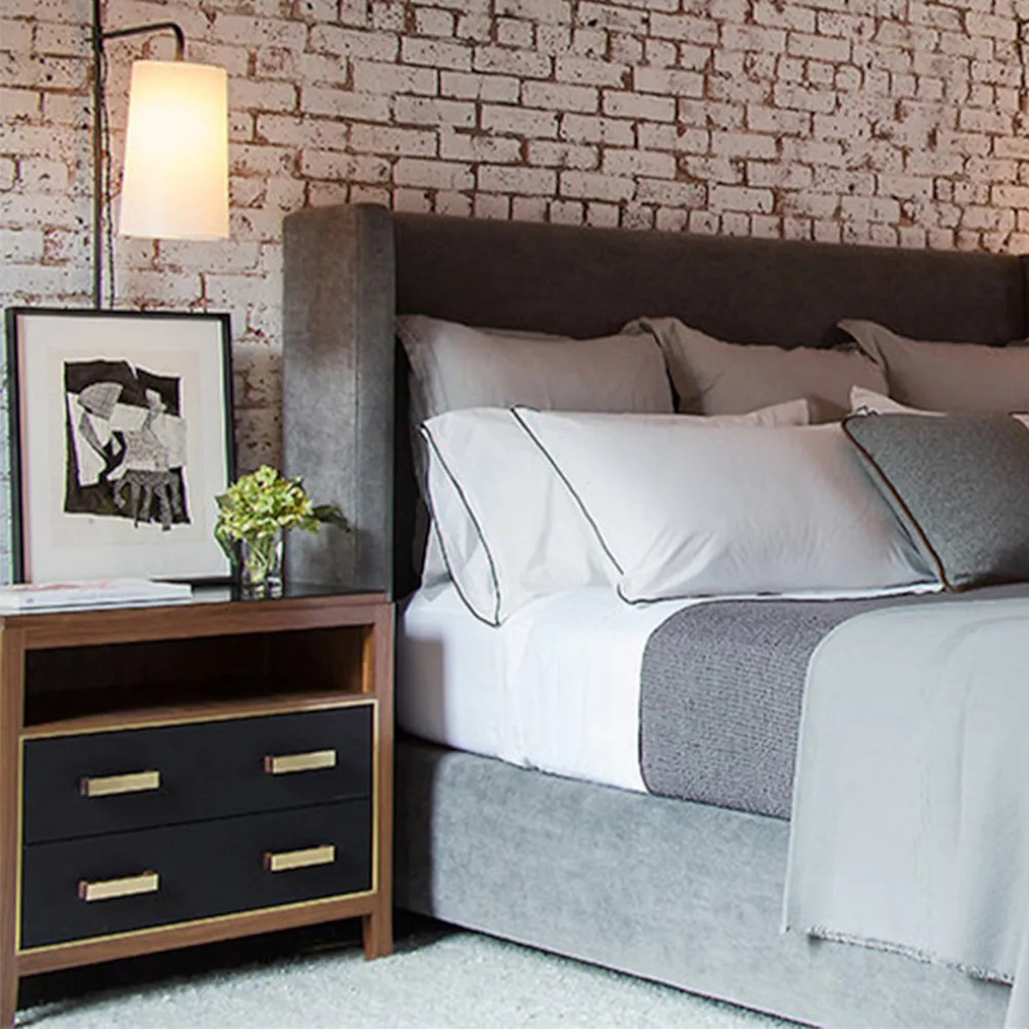 Abuelo Nightstand