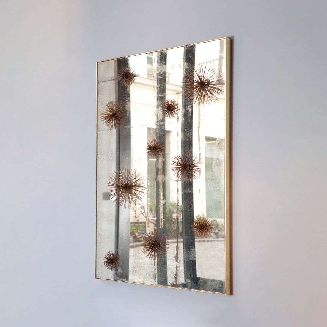 Achille Mirror