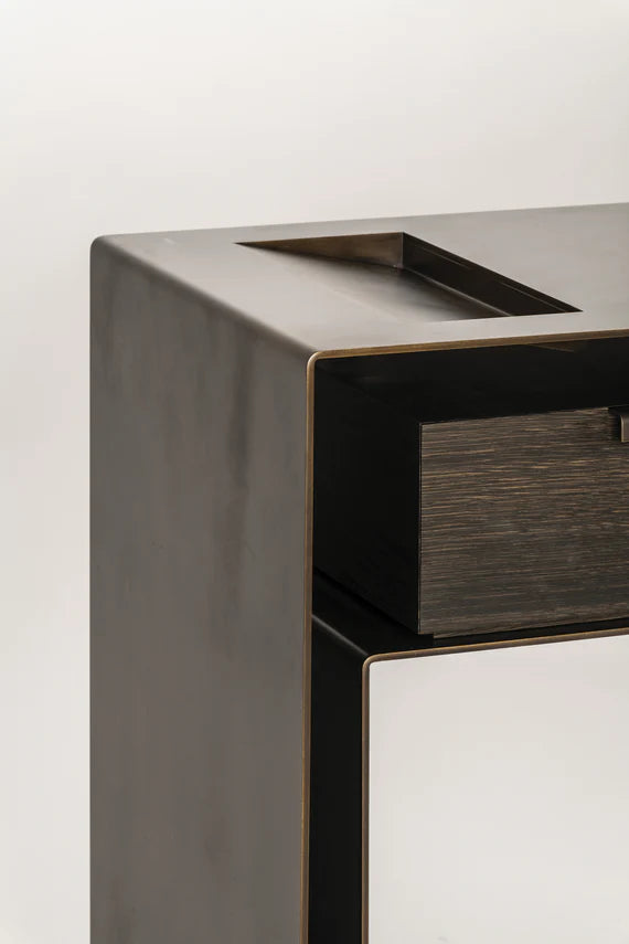Double Peau Console