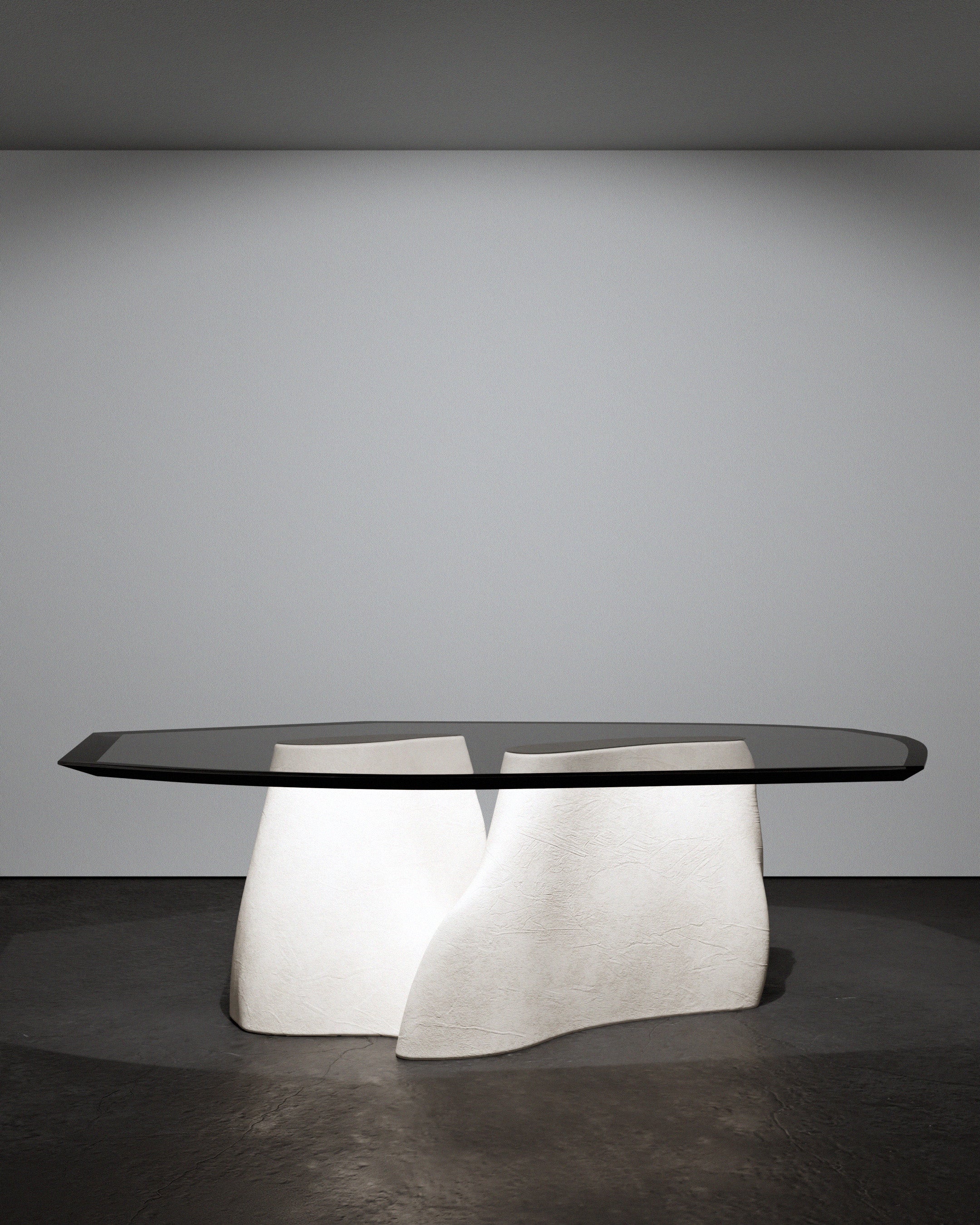 Callux Dining Table