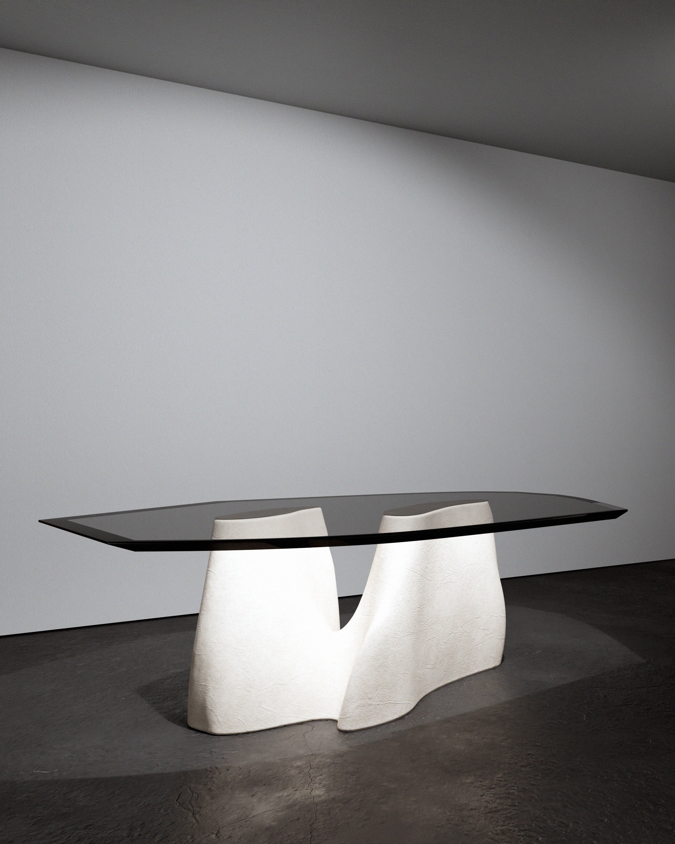 Callux Dining Table