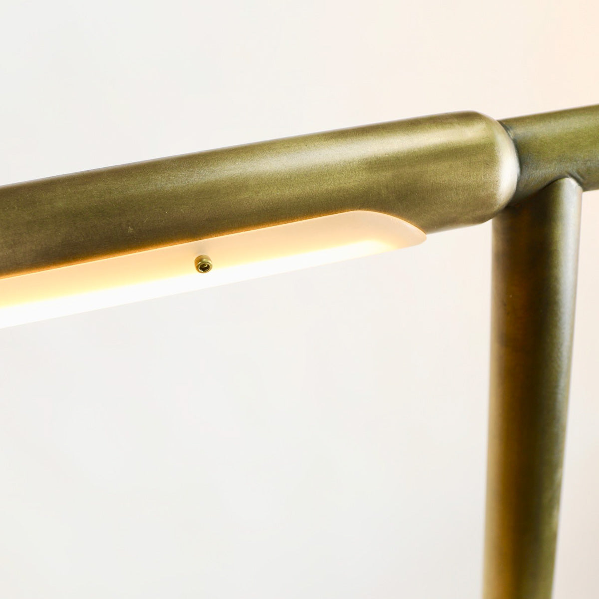 Cantilever Floor Lamp