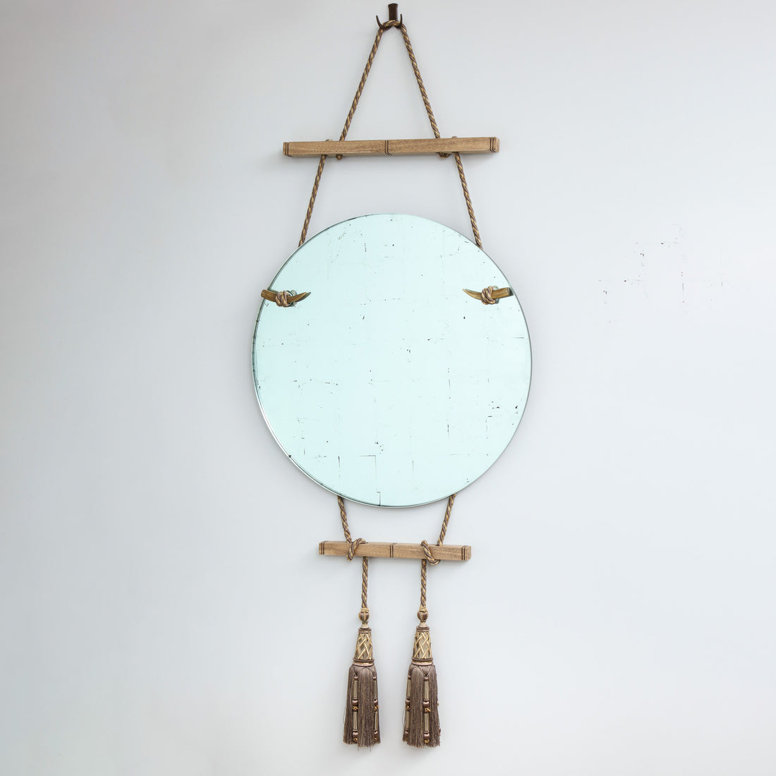 Carlo Mirror