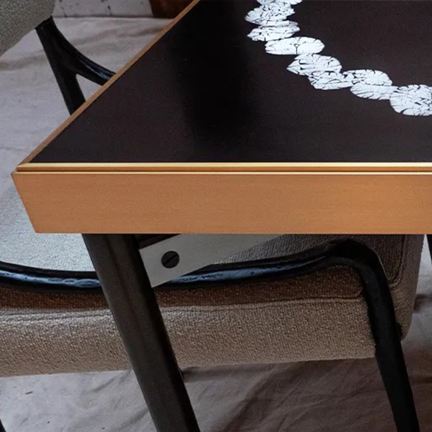 Couronne Game Table