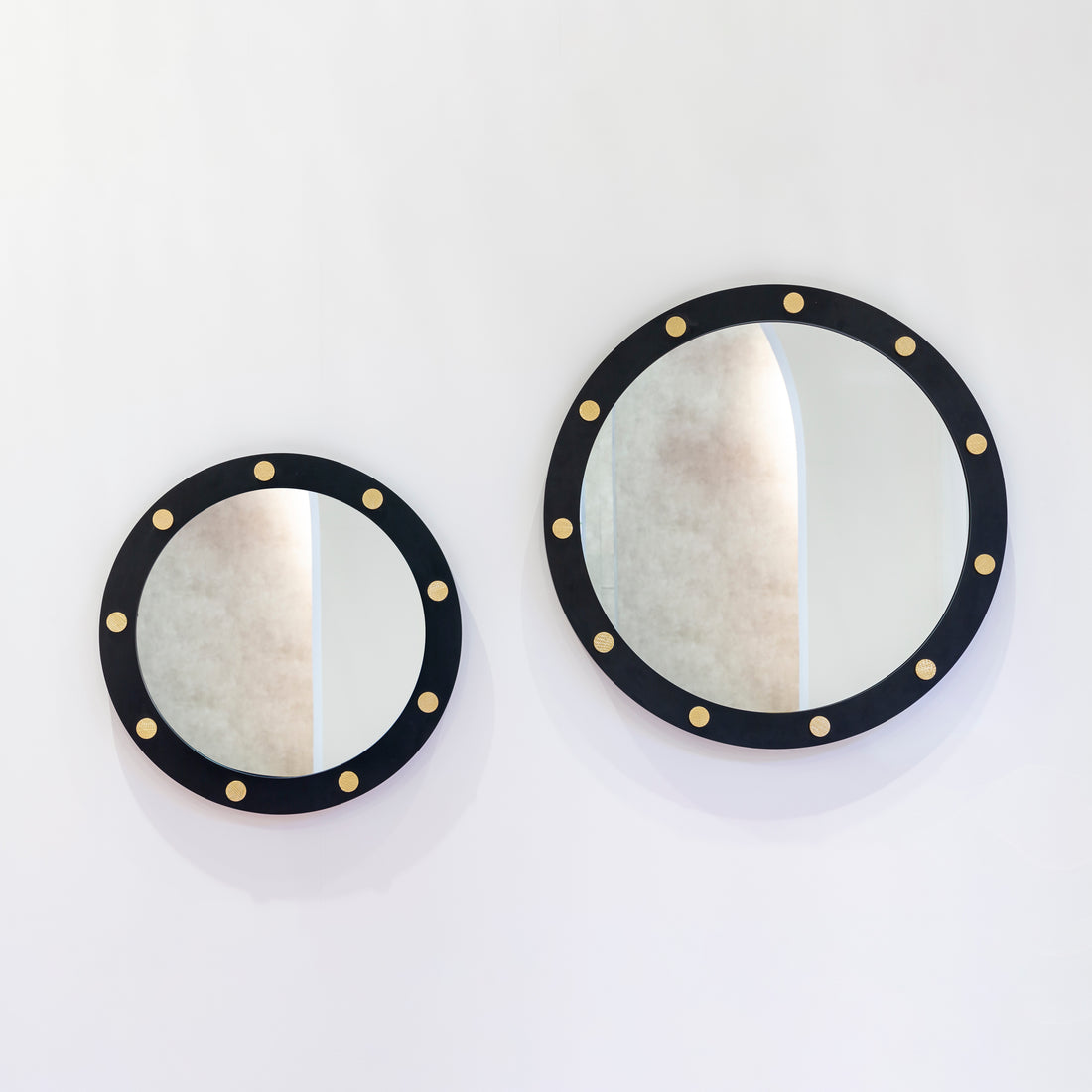 Cluster Round Mirror