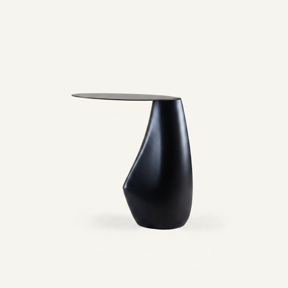 Dionis Drinks Table