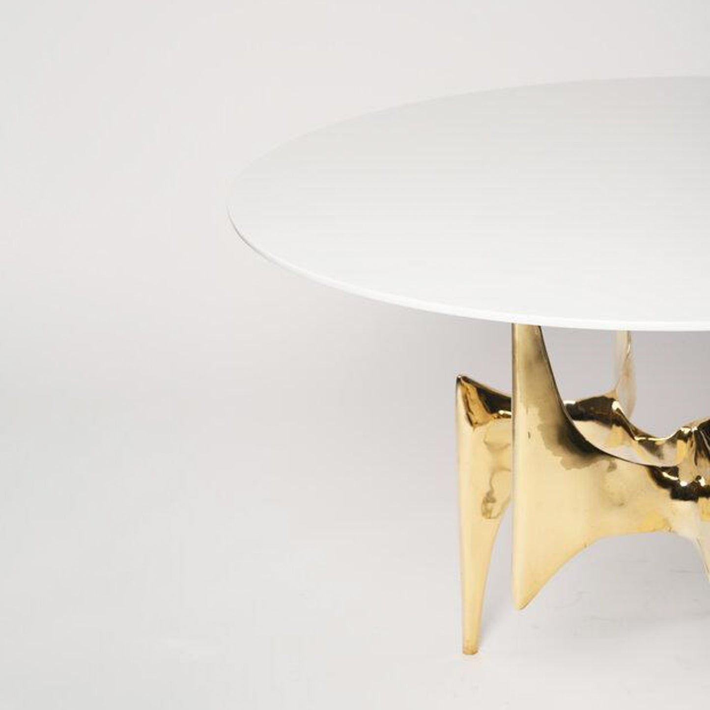 Ella Table