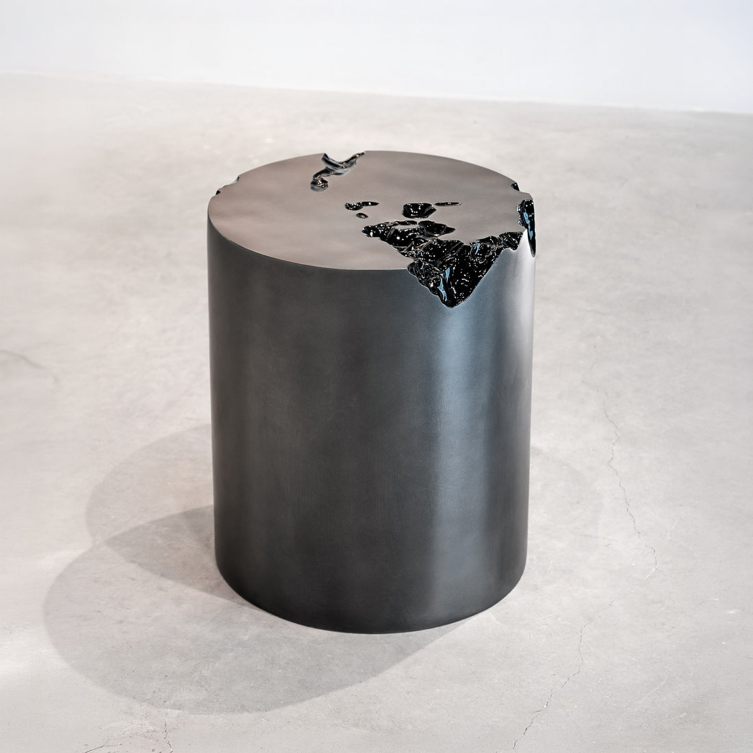 Erosia Side Table (Round)