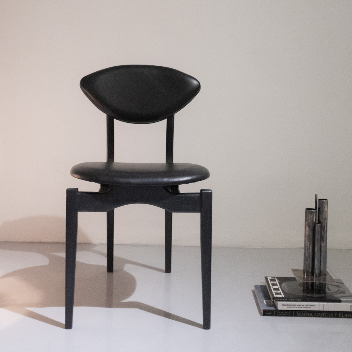 Femur Chair