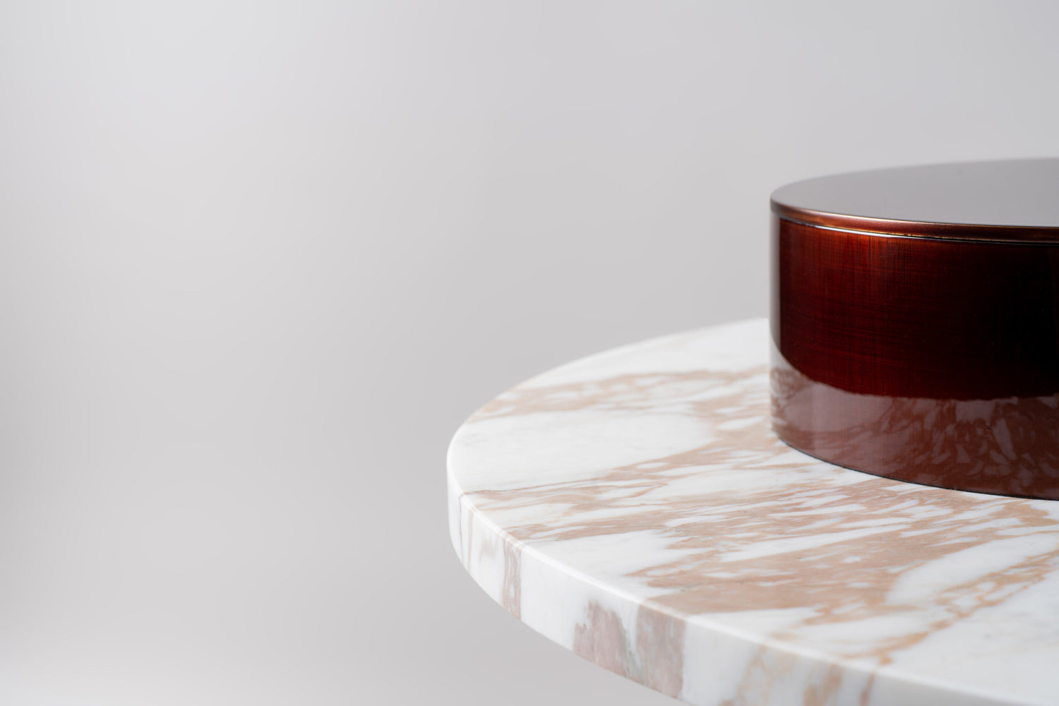 Fusion Round Side Table (1 leg)