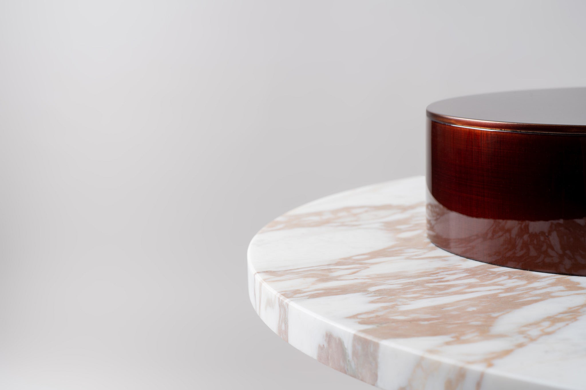 Fusion Round Side Table (1 leg)