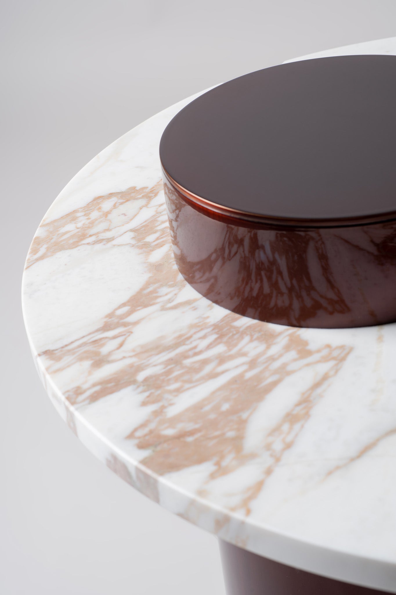 Fusion Round Side Table (1 leg)