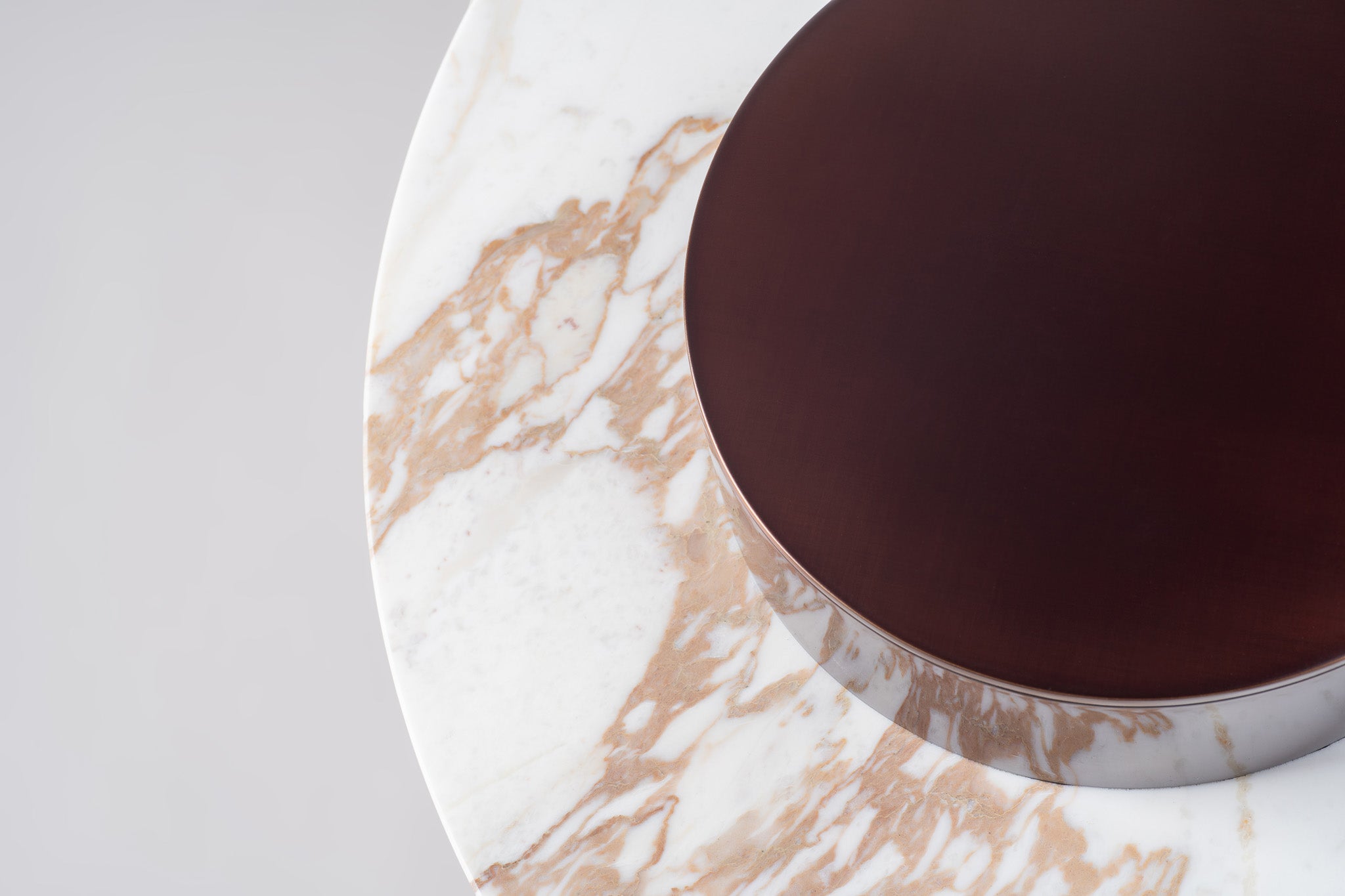 Fusion Round Side Table (1 leg)