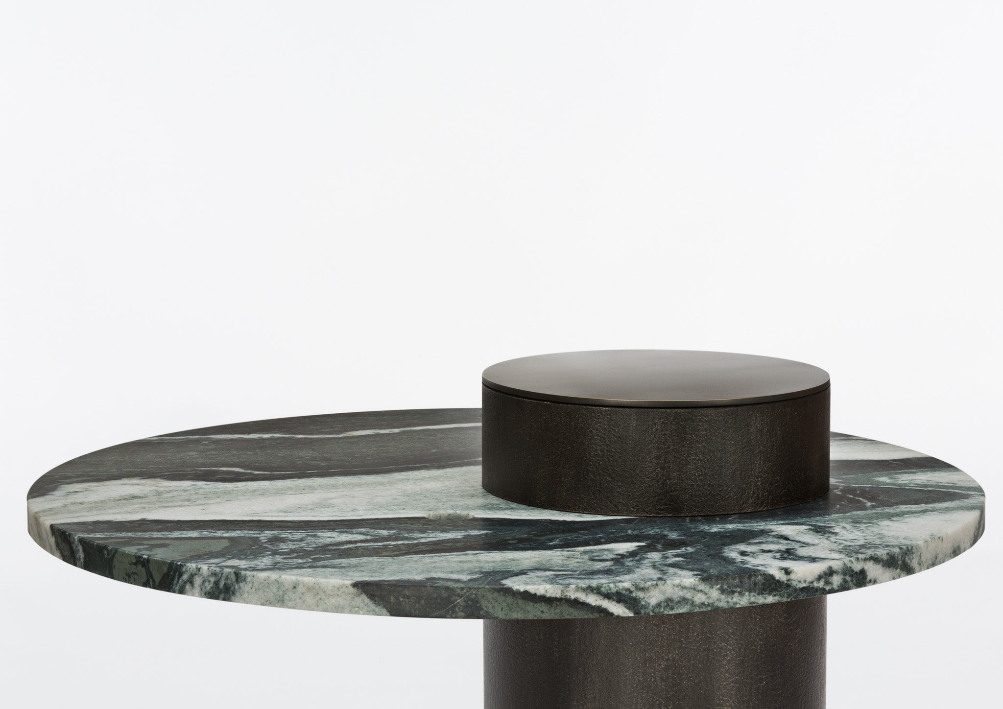 Fusion Round Side Table (1 leg)