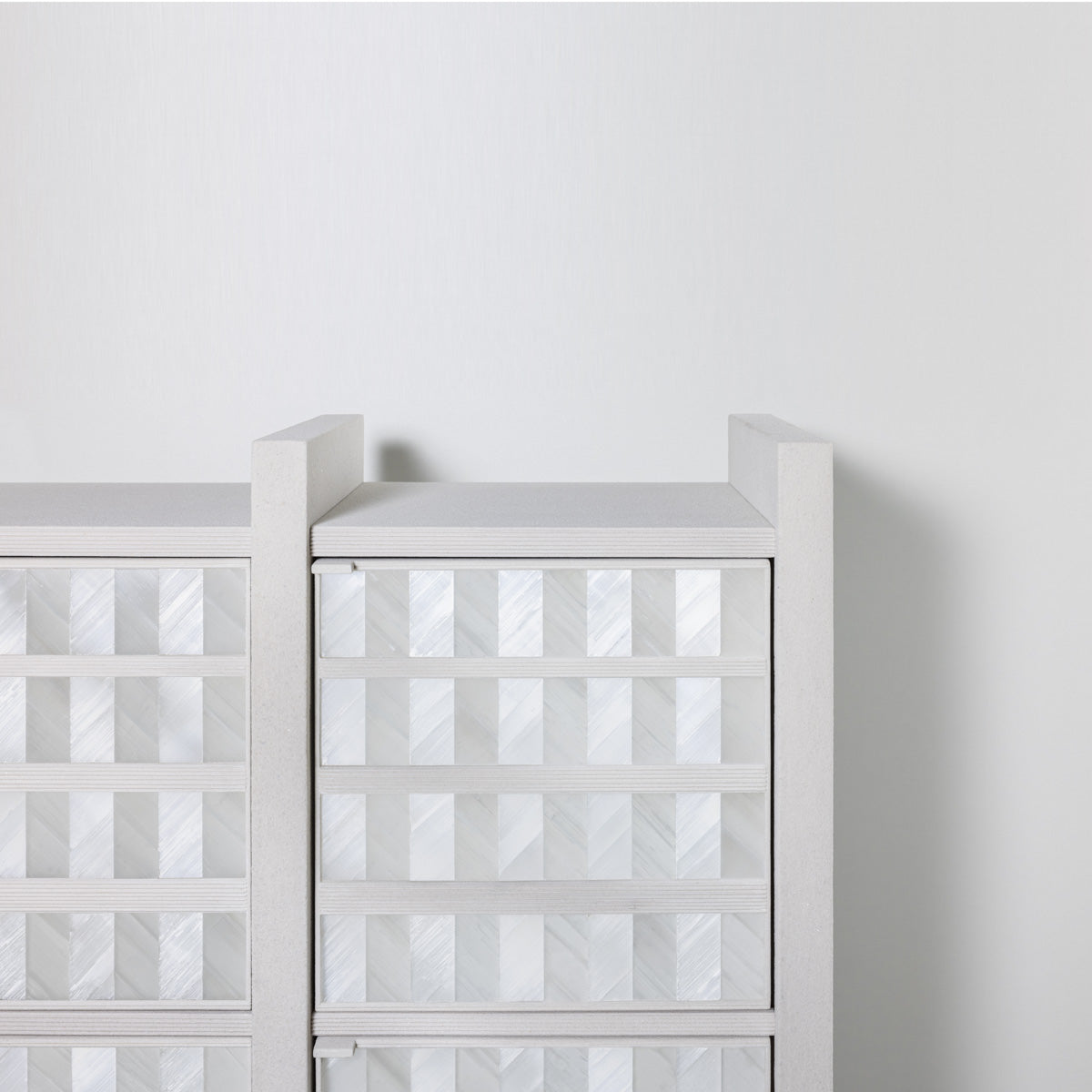 Glace Cabinet