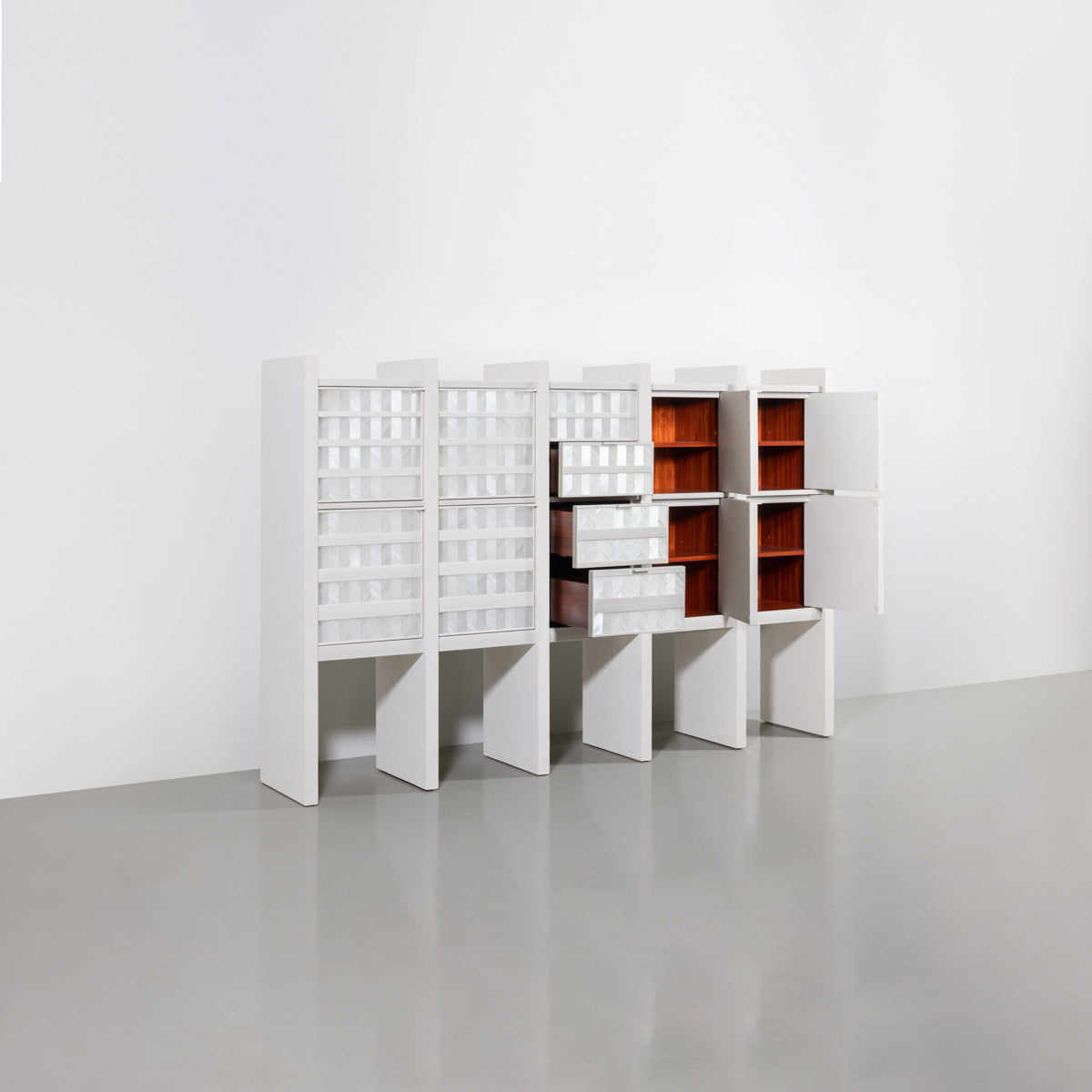 Glace Cabinet