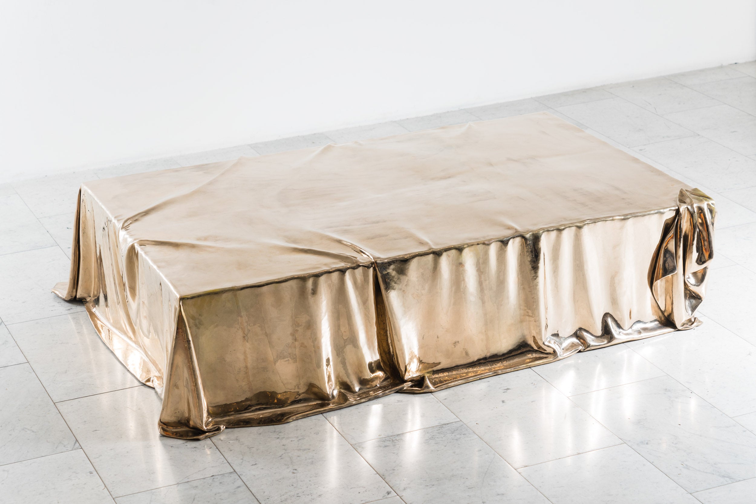 Levitaz Coffee Table