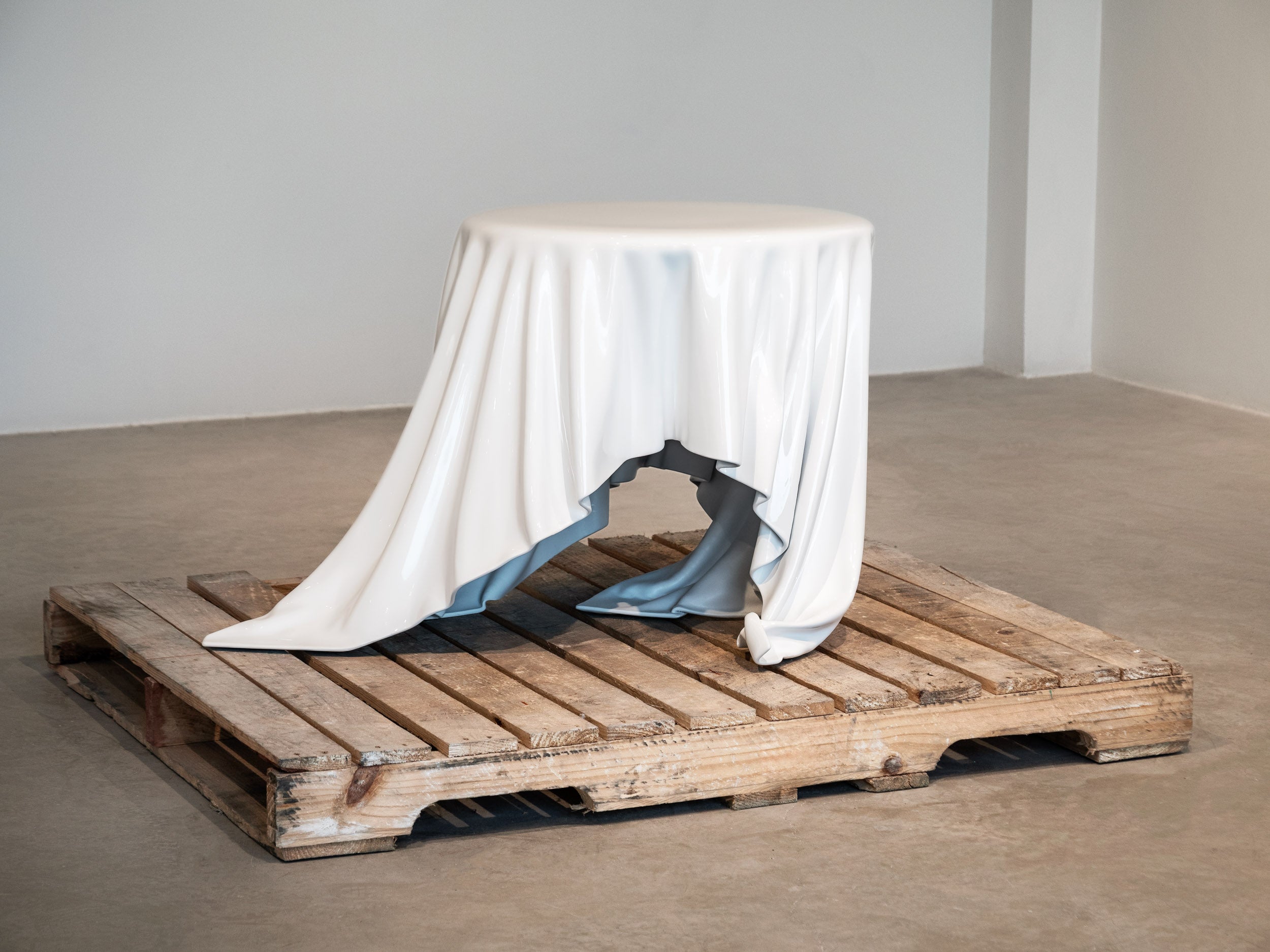 Levitaz Side Table