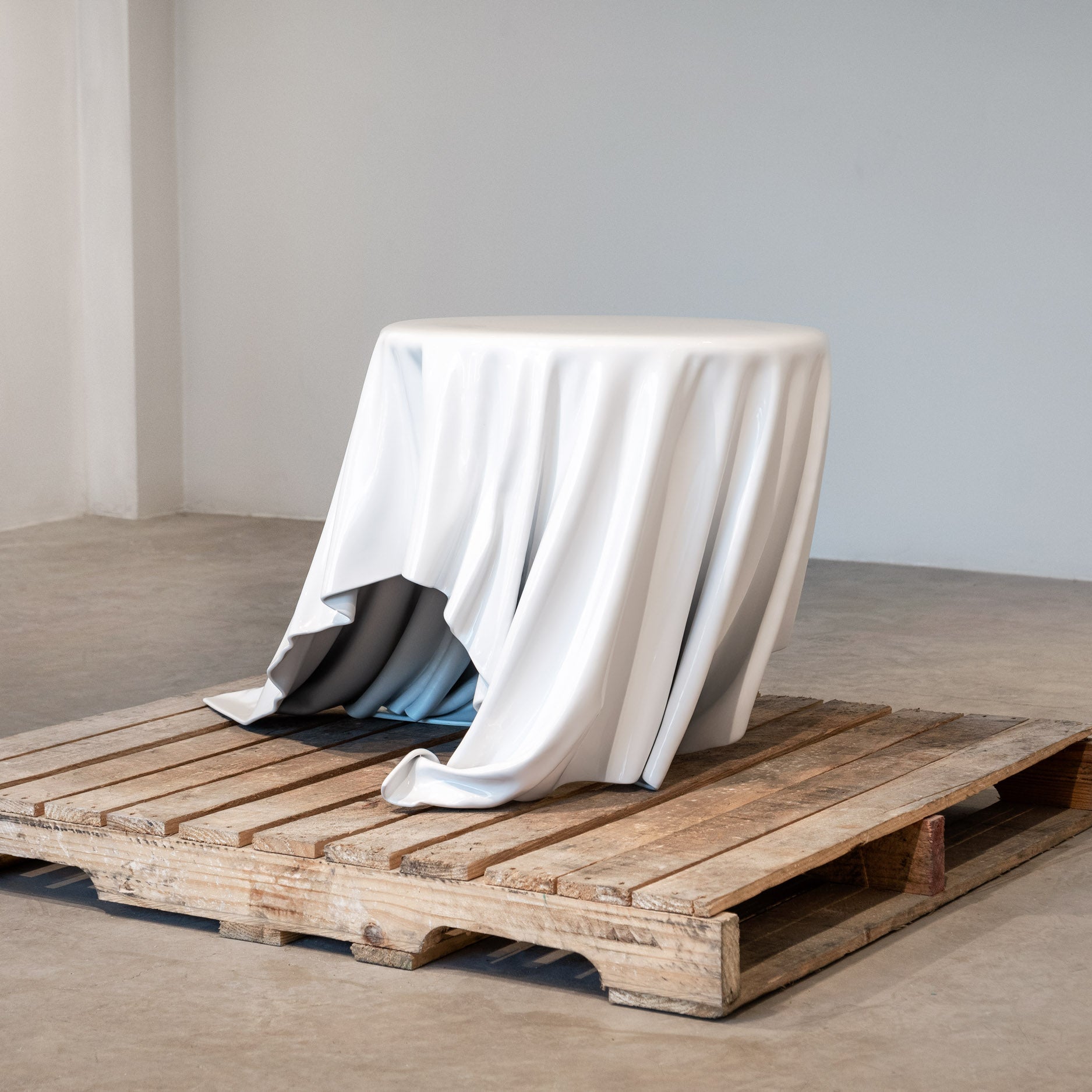 Levitaz Side Table