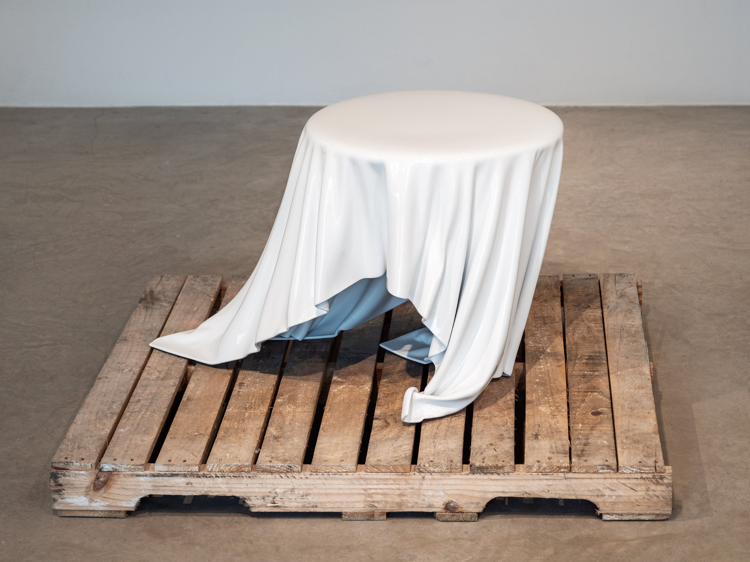 Levitaz Side Table