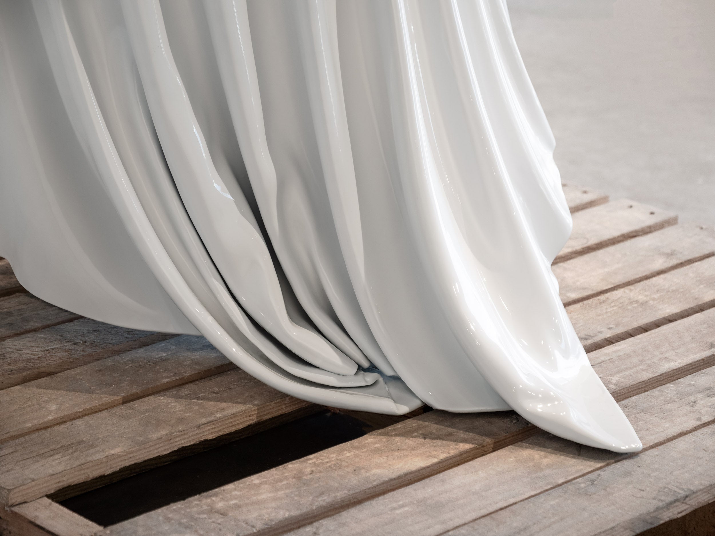 Levitaz Side Table