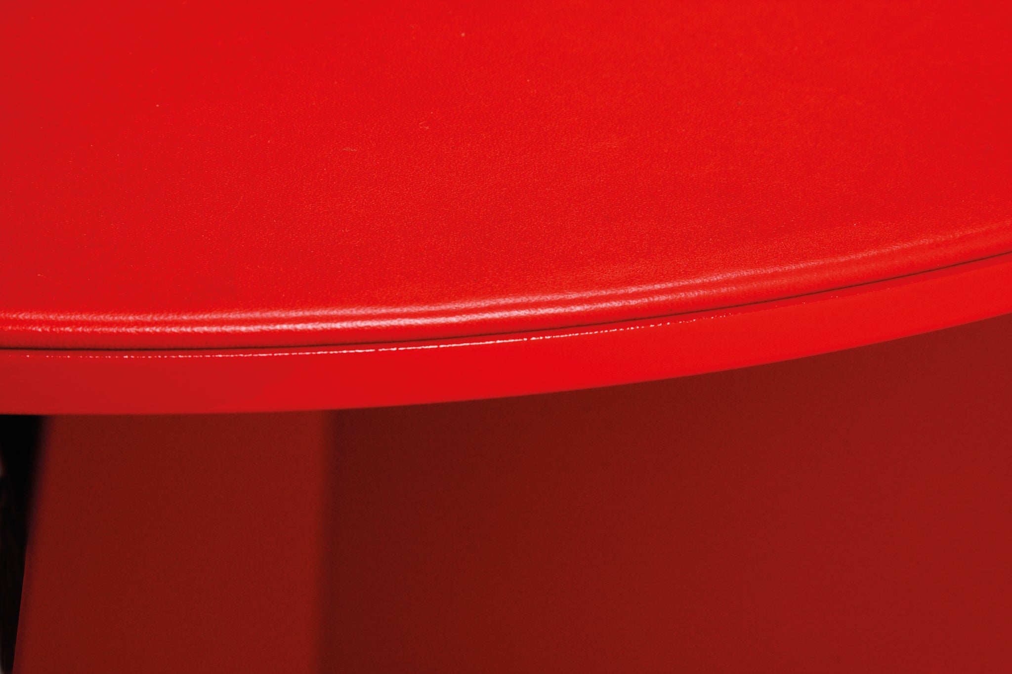 Macao Desk