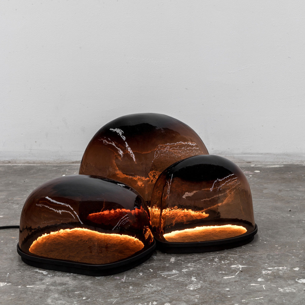 Magma Small Brown