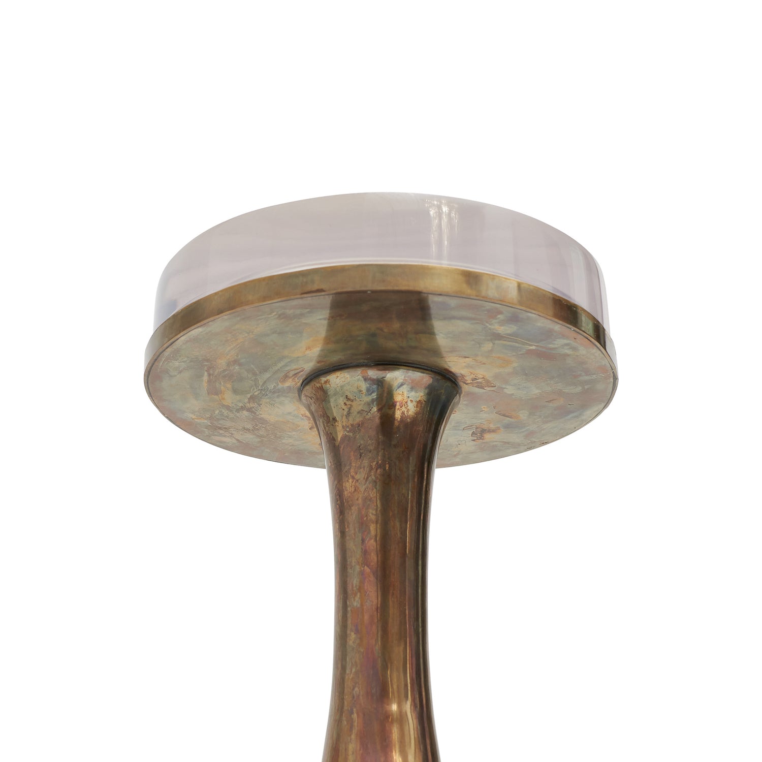 Magnifying Decanter Table