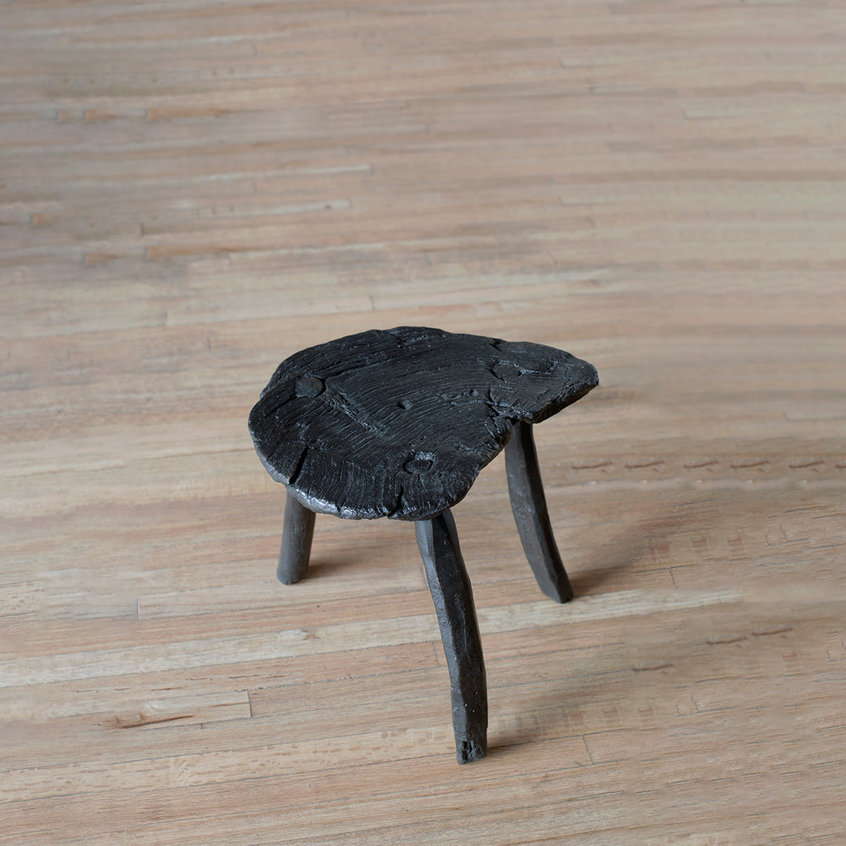 Memoria Stool