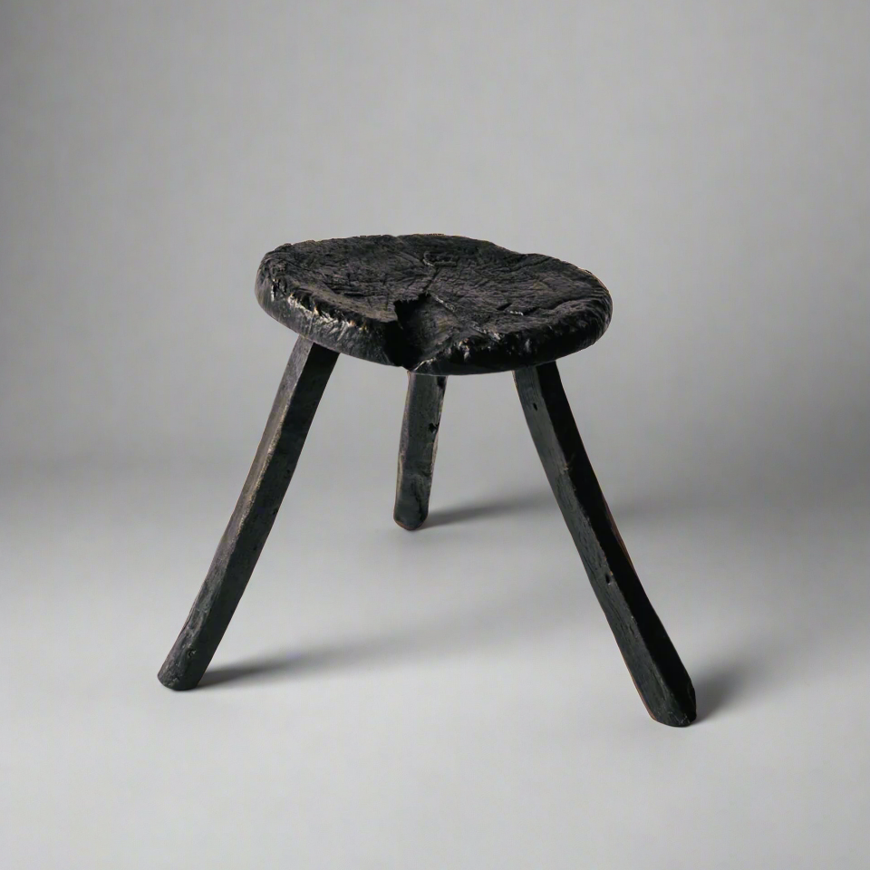 Memoria Stool
