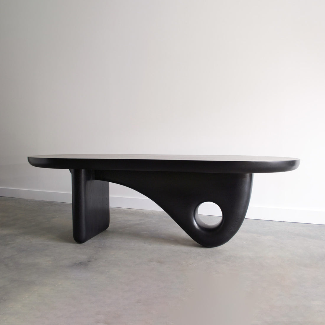 Moto Dining Table
