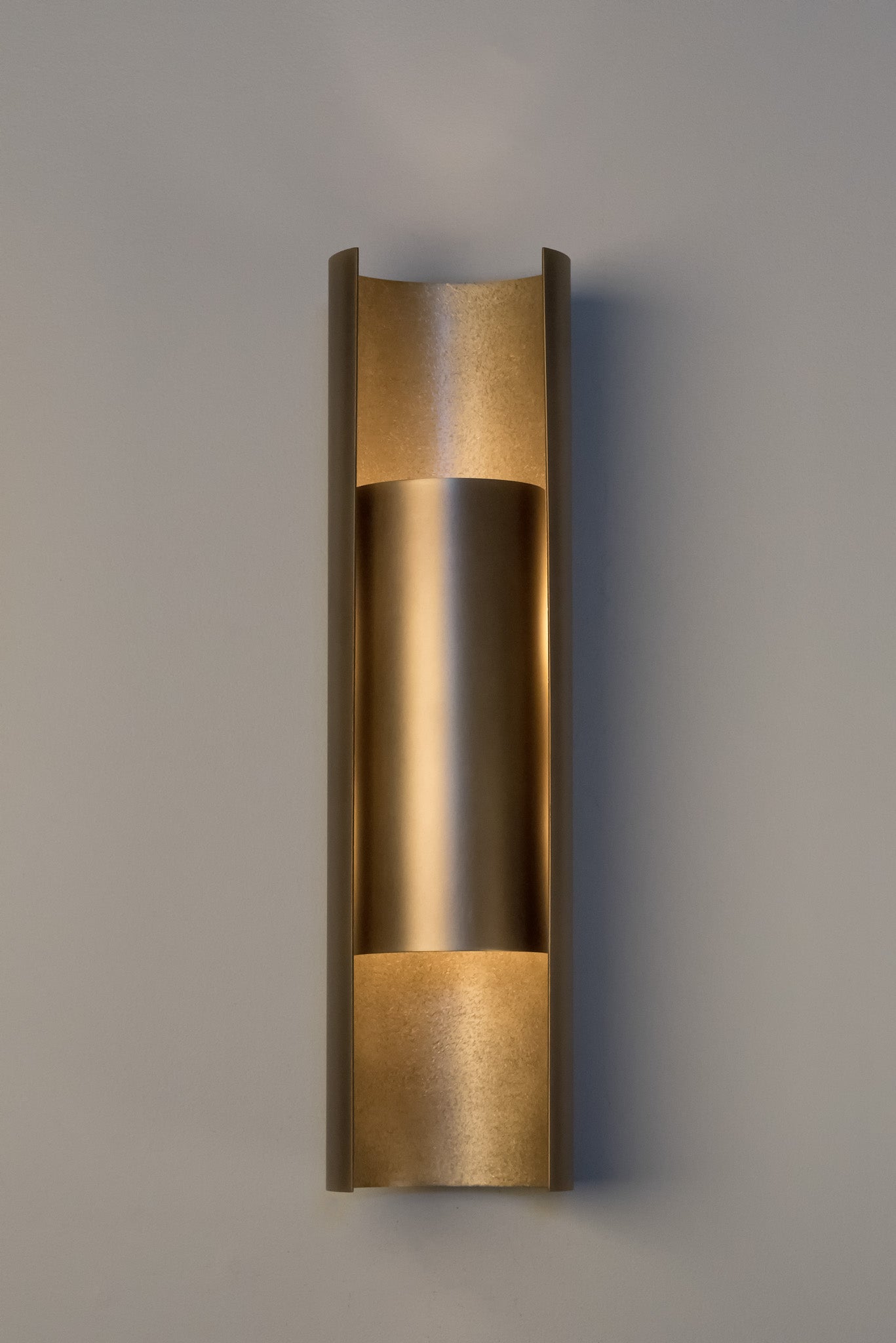 NYX Wall Light