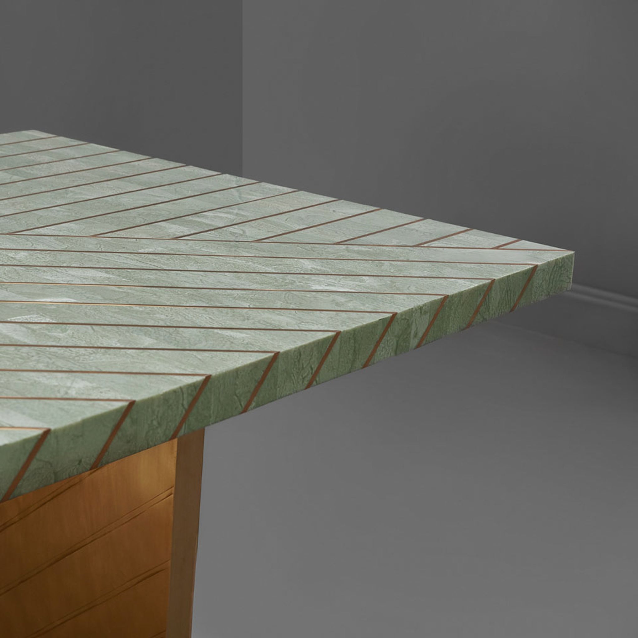 Nesso Dining Table