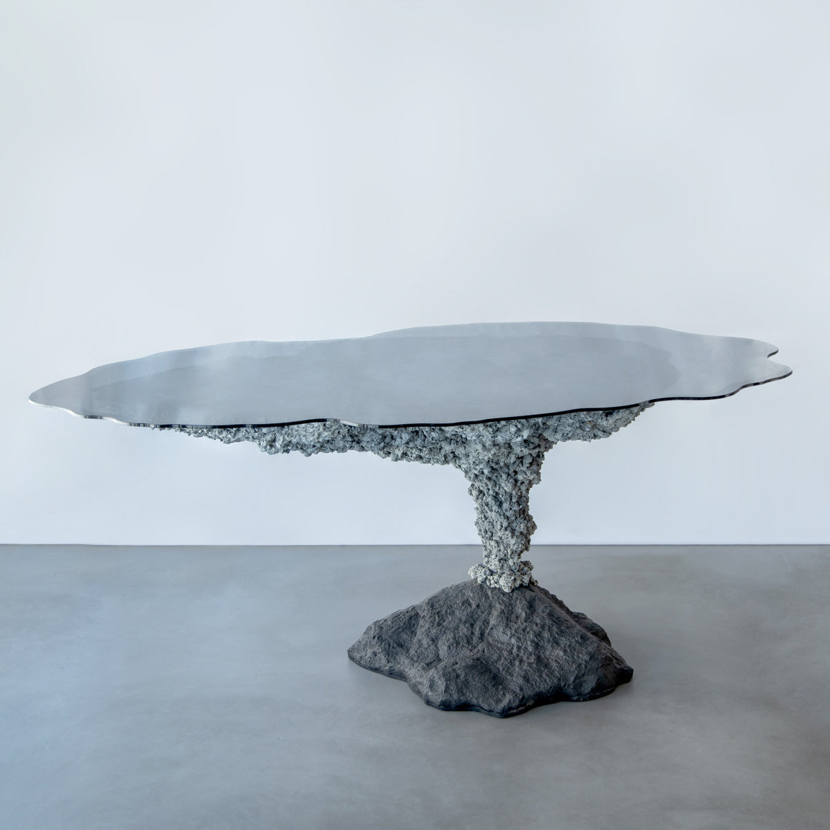 Plinio Table