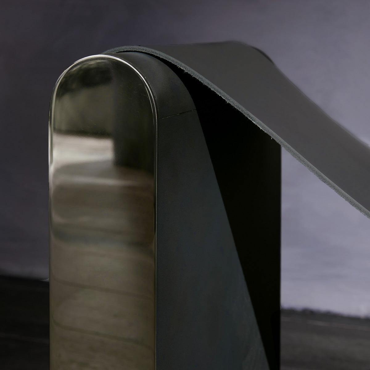 Rift Lounge Chair
