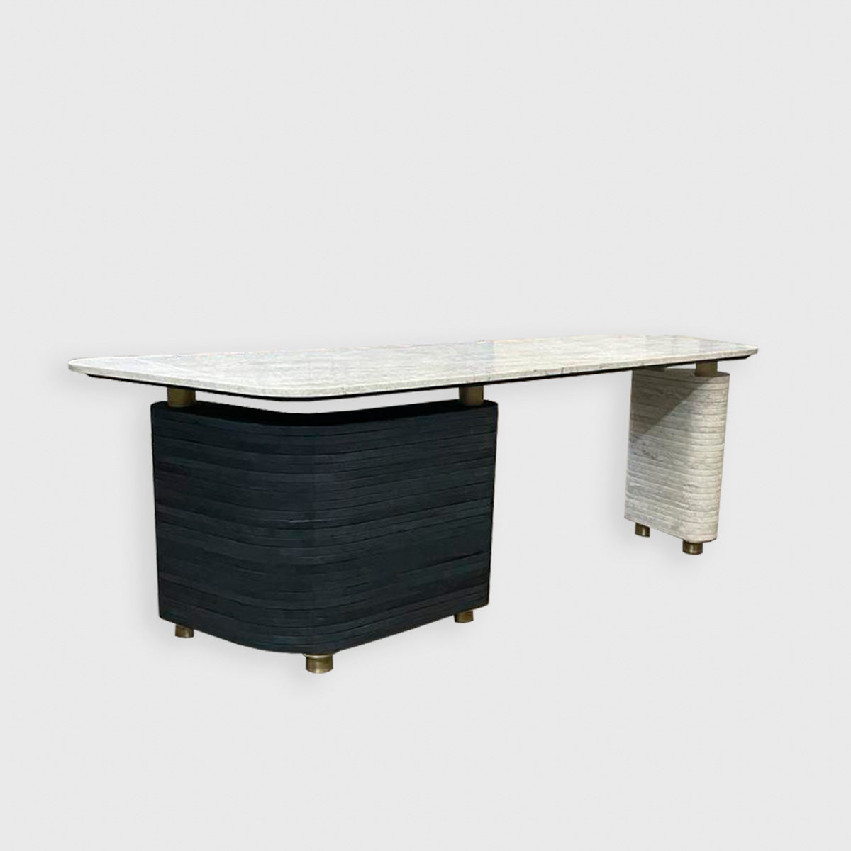 S3 Desk