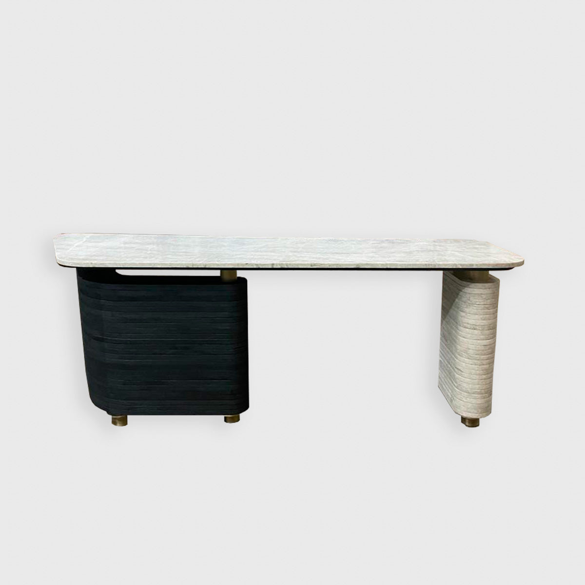 S3 Desk