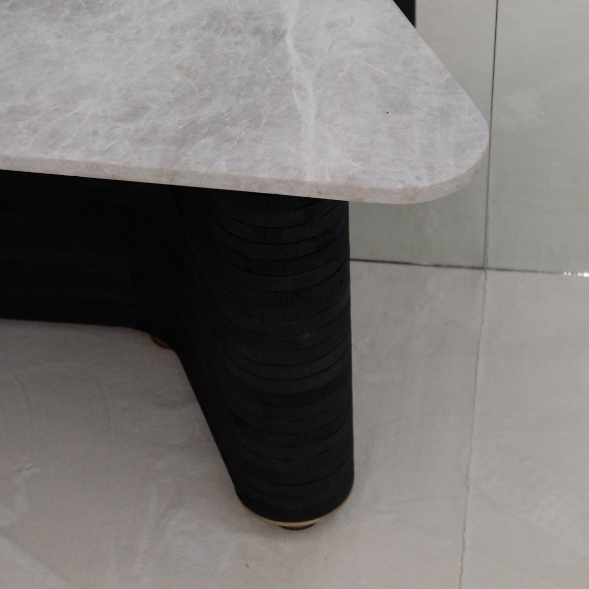 S3 Desk