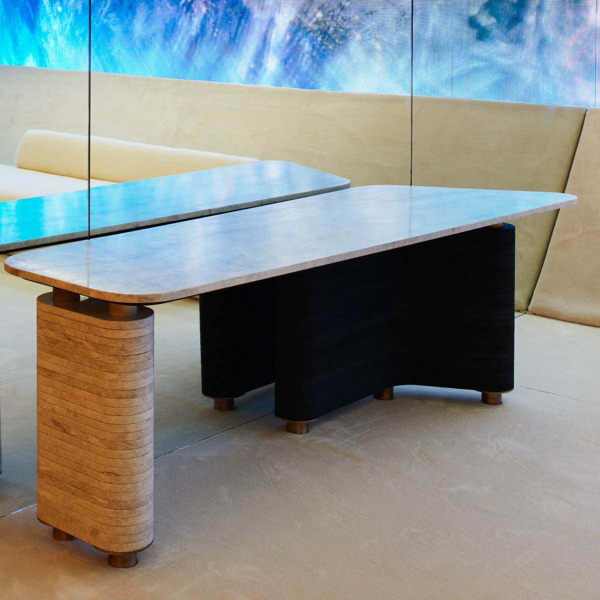 S3 Desk