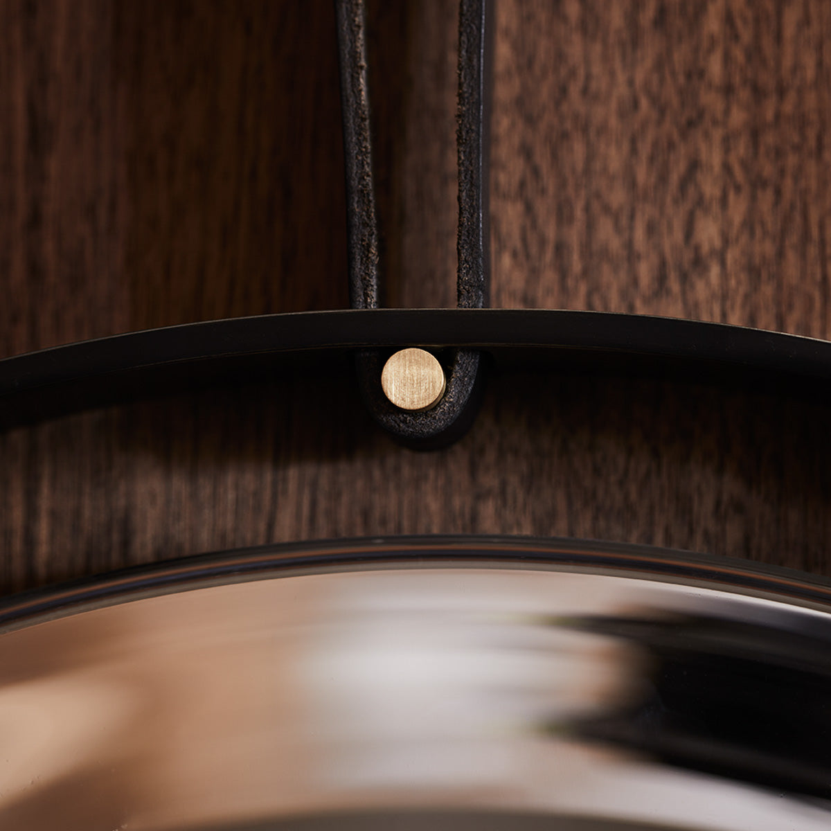 Straight Strap Rippled Mirror