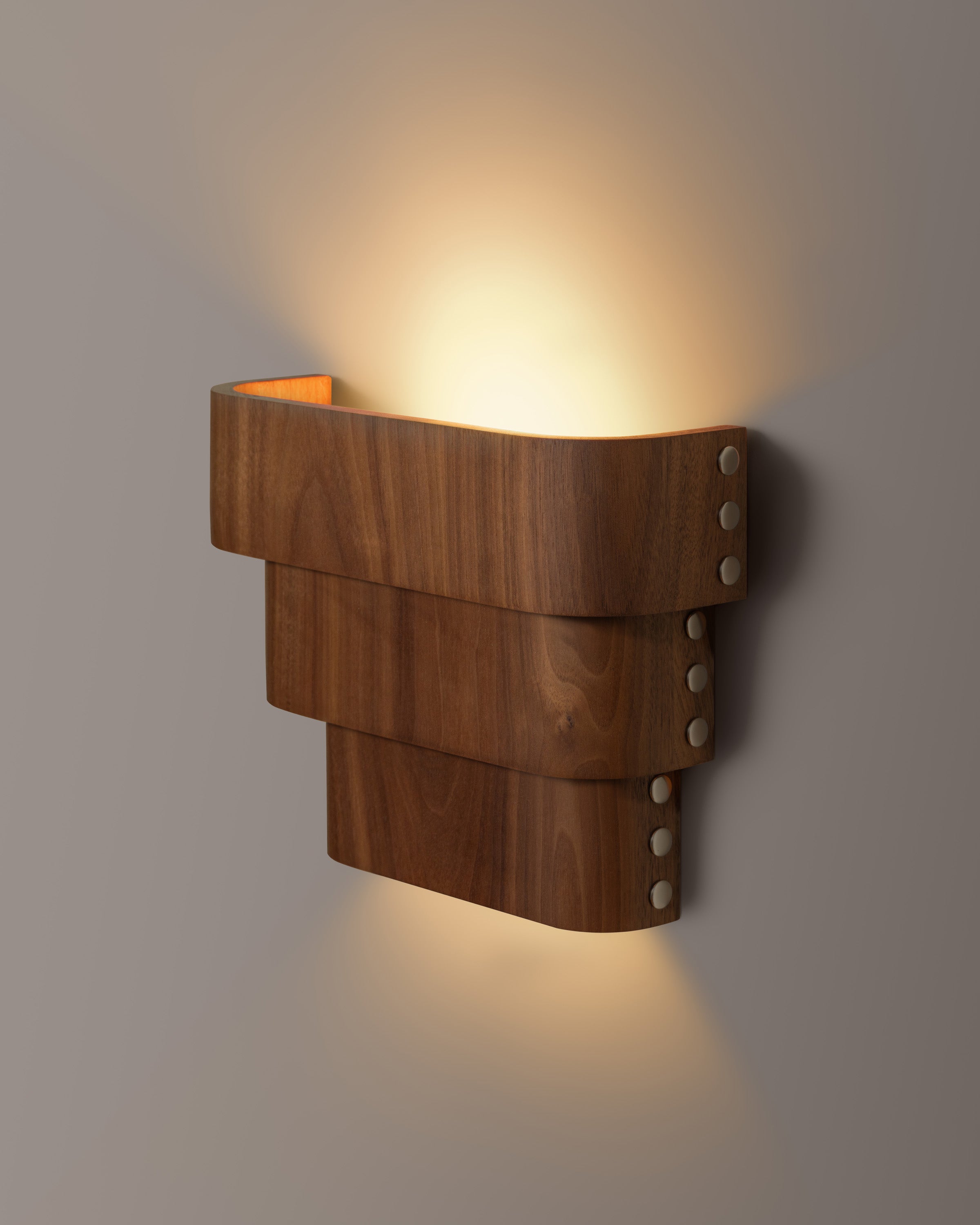 Stud Sconce Curved 3