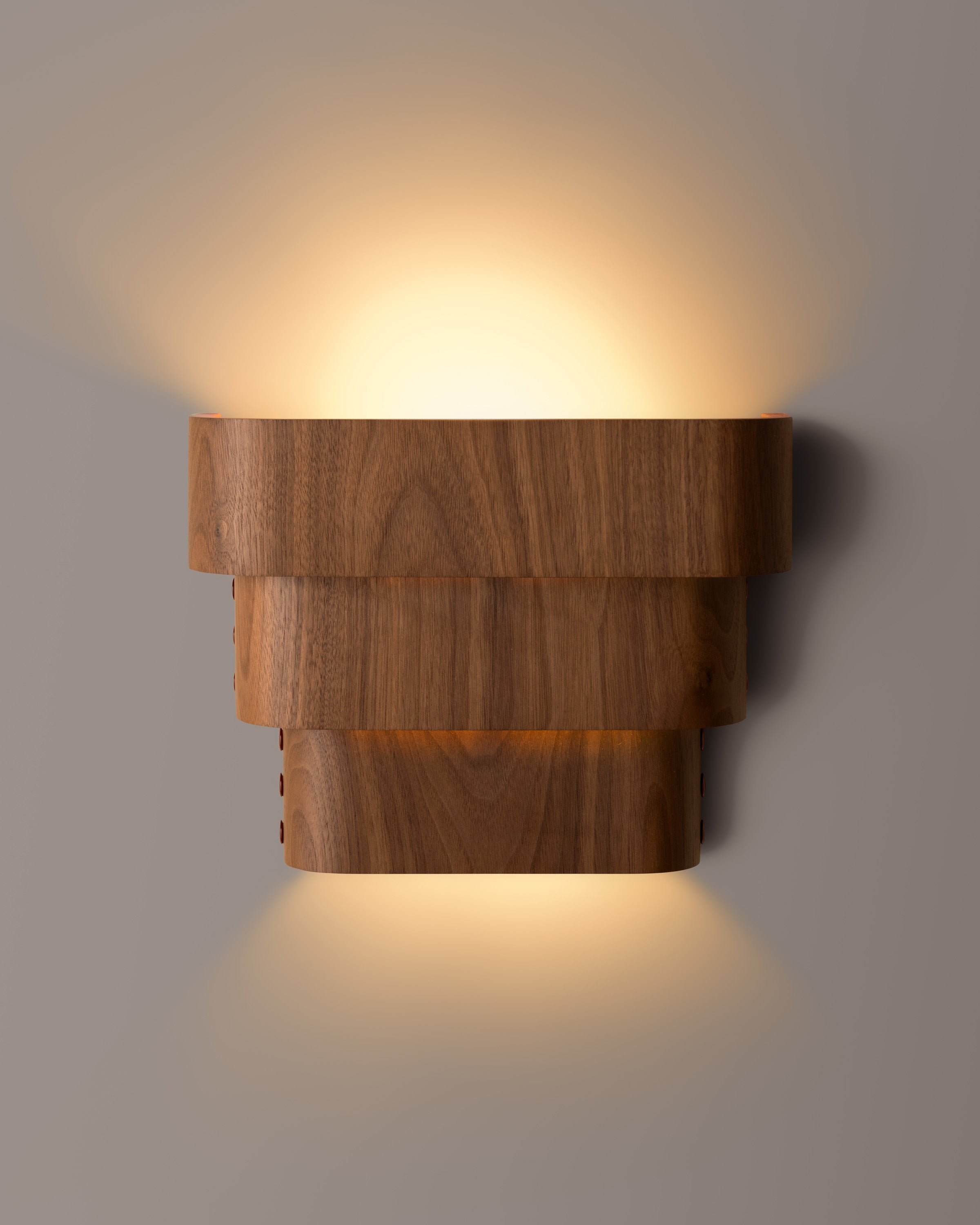 Stud Sconce Curved 3