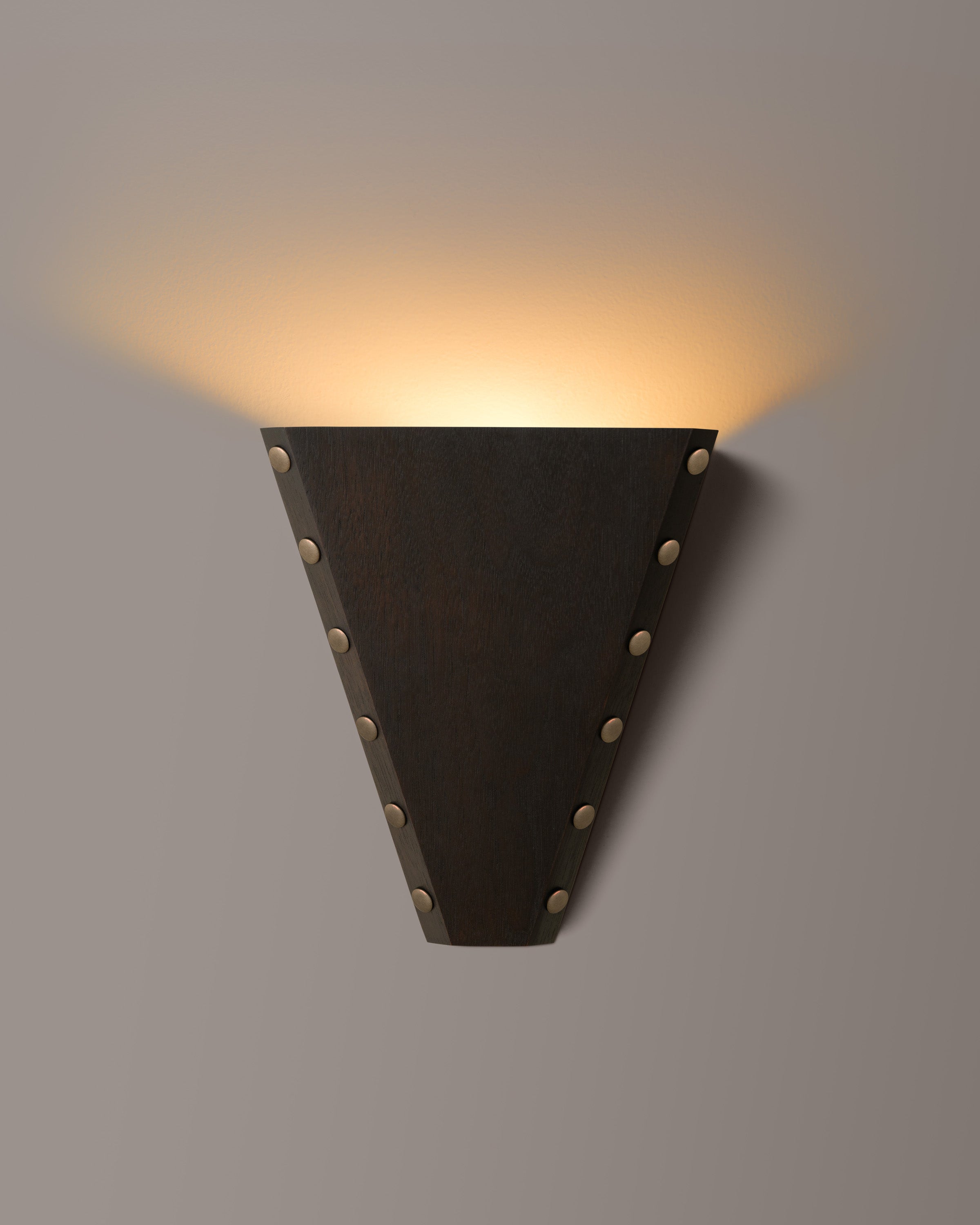 Stud Sconce Pyramid 1 Large