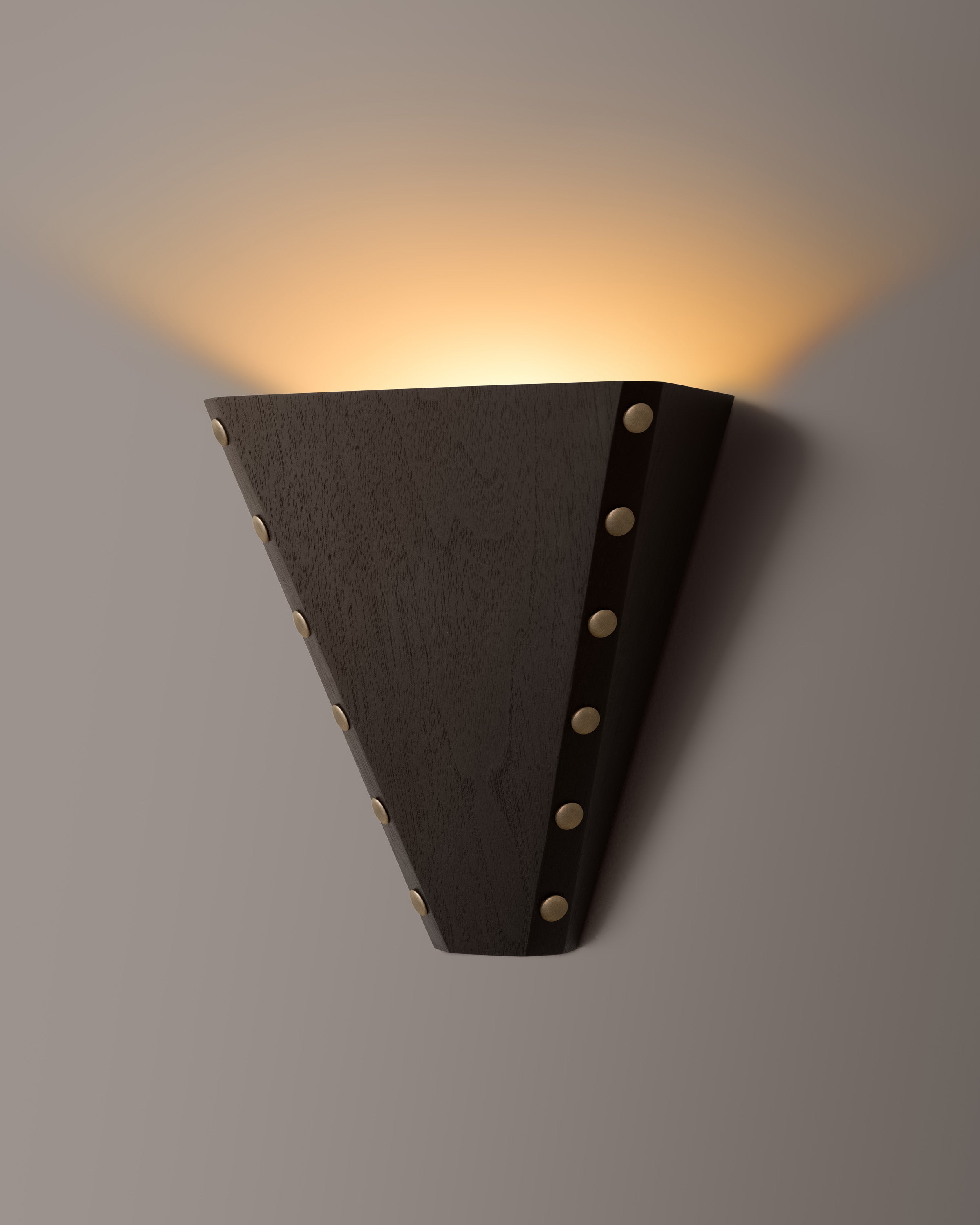 Stud Sconce Pyramid 1 Large