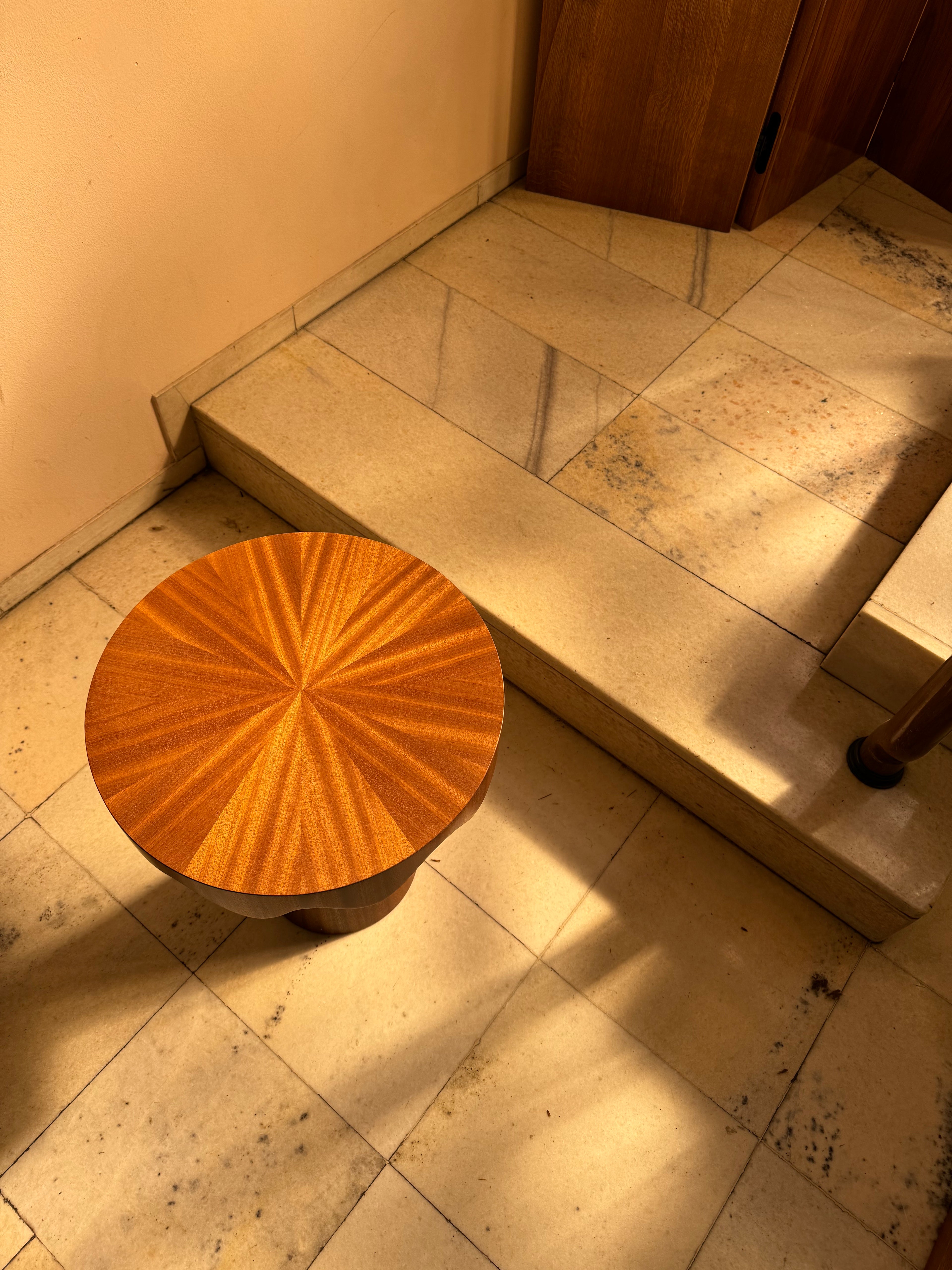 Dripotlé Sculptural Side Table