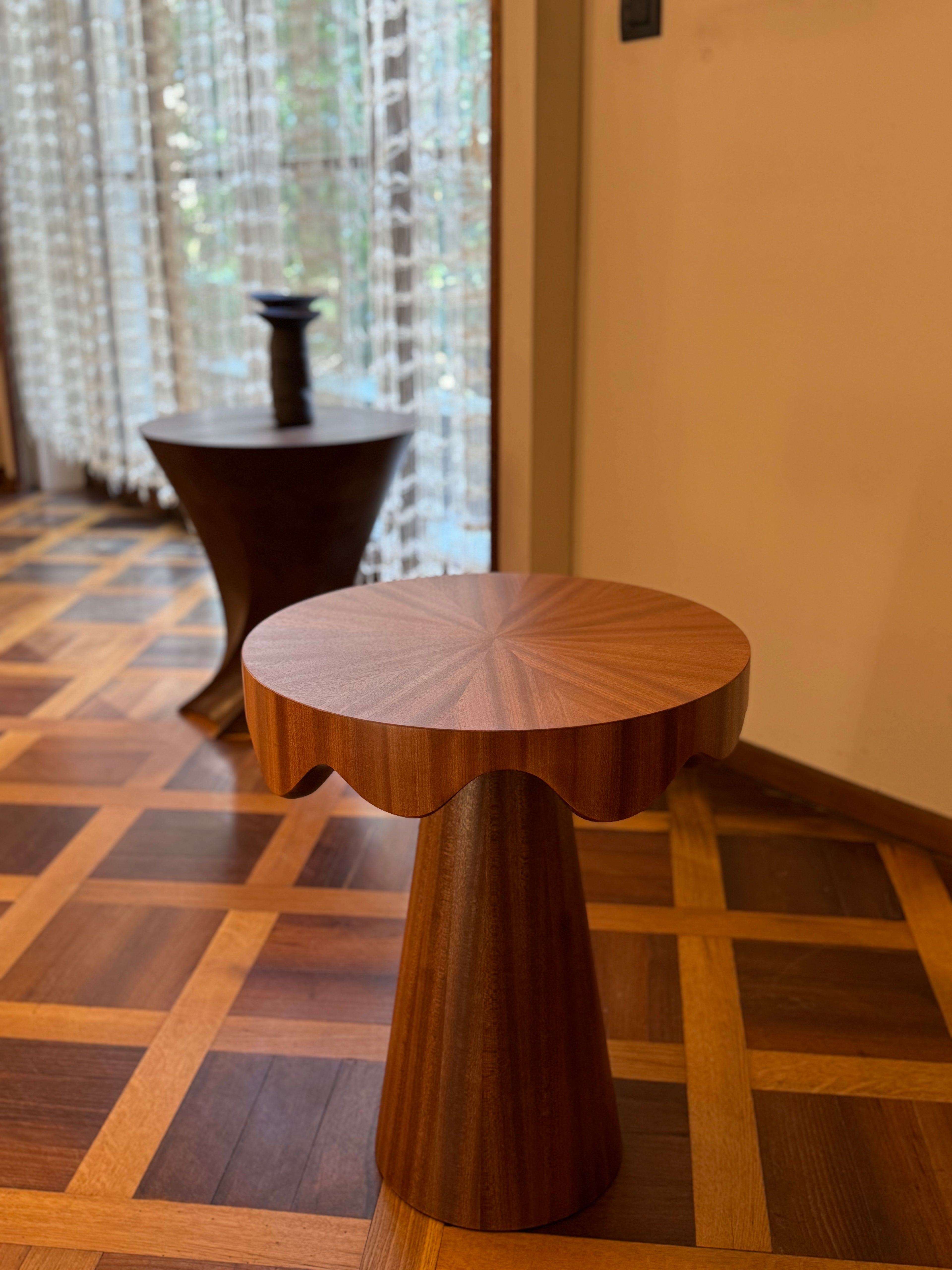 Dripotlé Sculptural Side Table