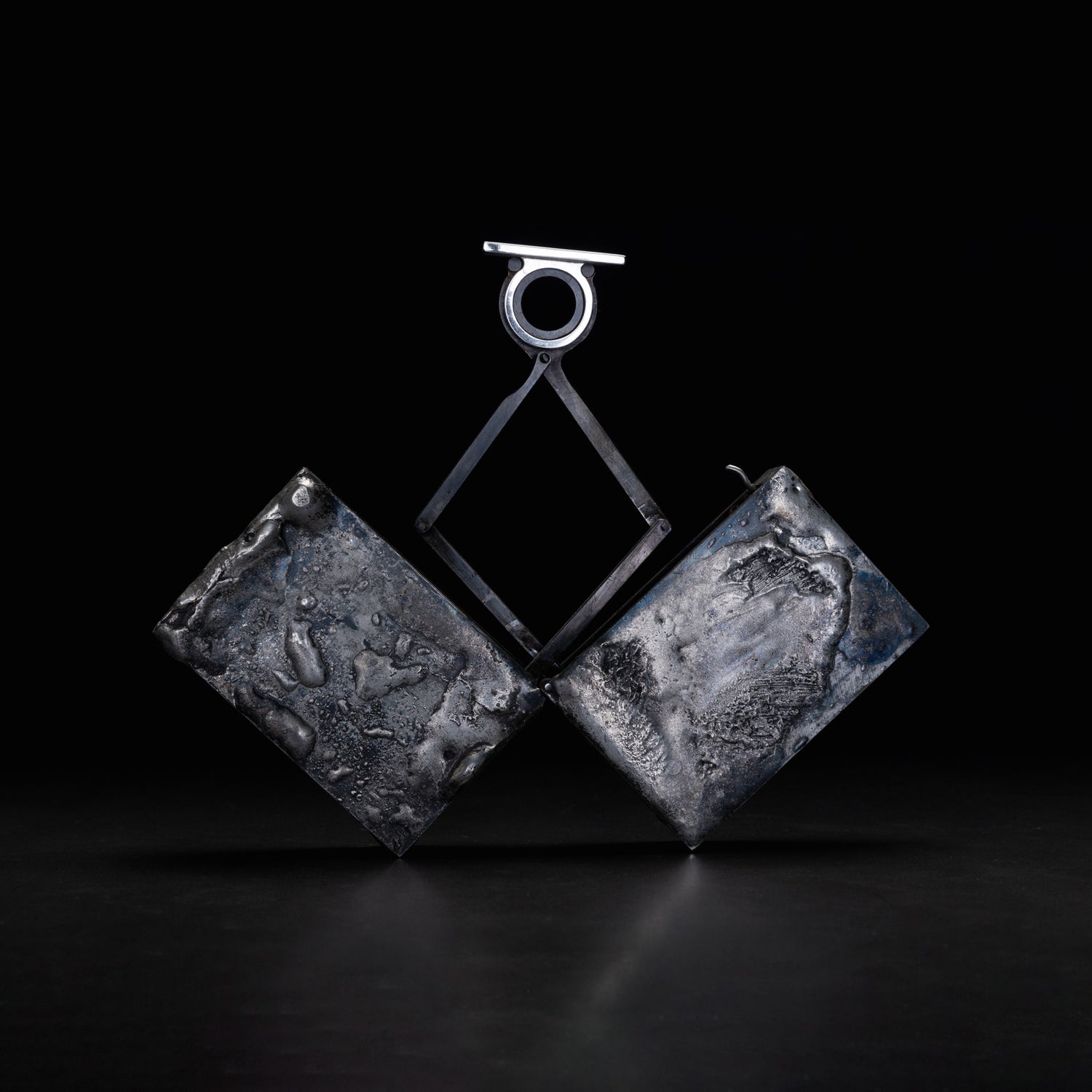 Textured Box & Ring