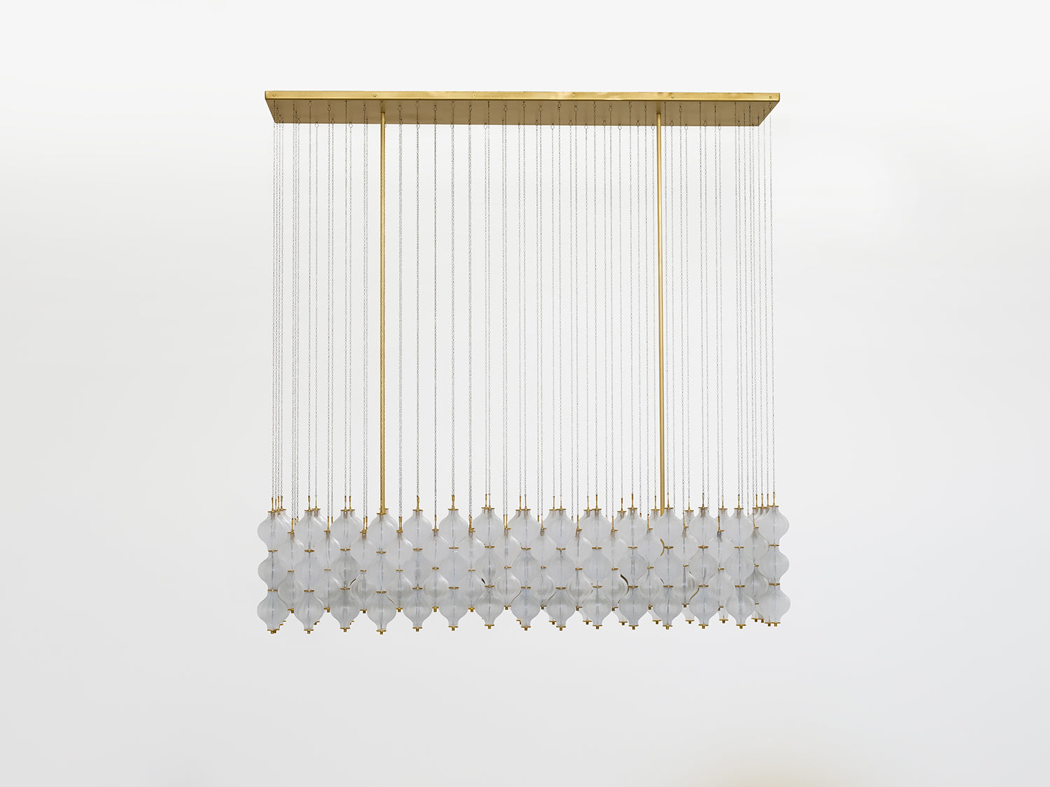 Troupe Chandelier
