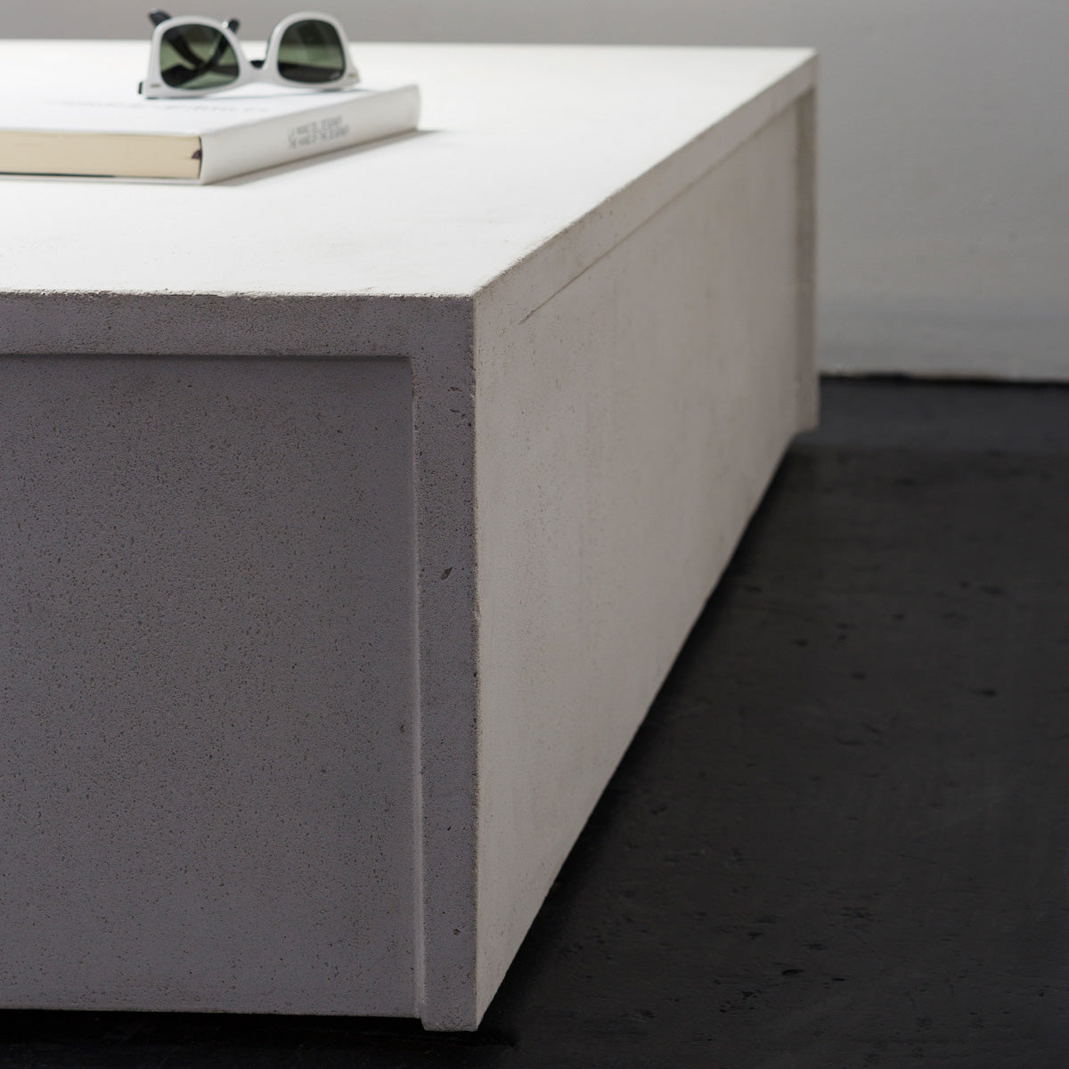 Vanisher Coffee Table